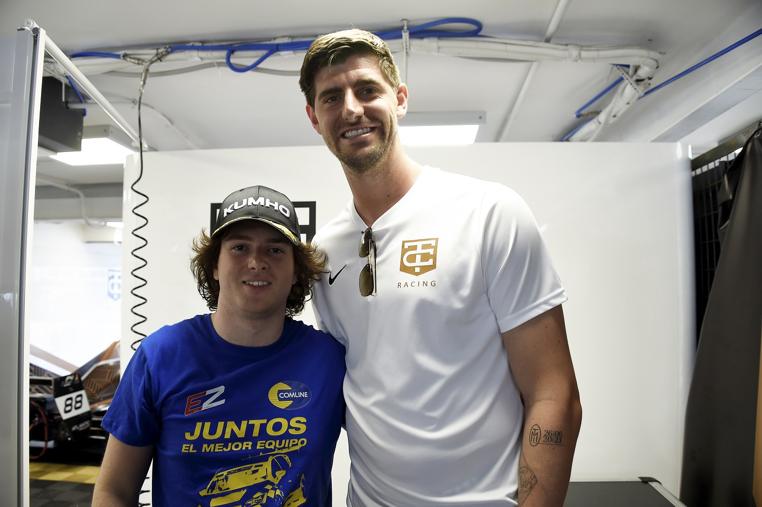 Erik Zabala y Thibaut Courtois, tras las carreras en el circuito del Jarama